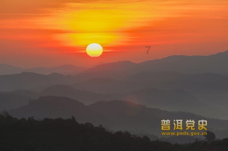 这是坦克500的劲敌?实拍福特探险者昆仑巅峰版